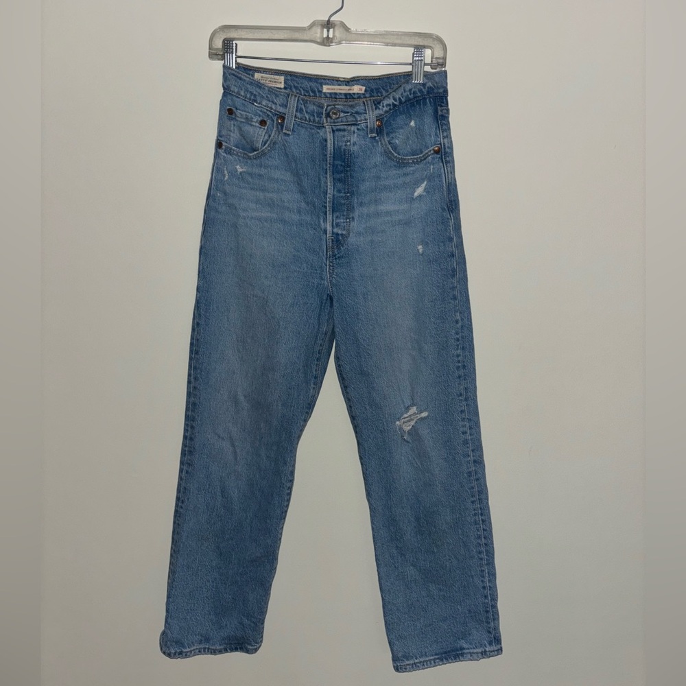 Levi’s Ribcage Straight Ankle Jeans